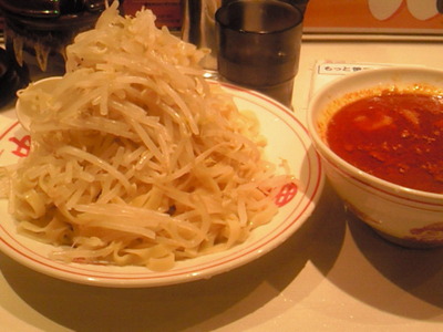 蒙古タンメン中本の冷やし味噌ラーメン（麺超大盛・野菜大盛）